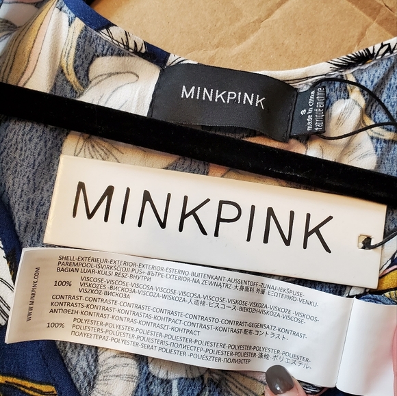 NWT Minkpink Romper Small Pacifico Floral Cold Shoulder Tie Sleeve Boho - Picture 4 of 4